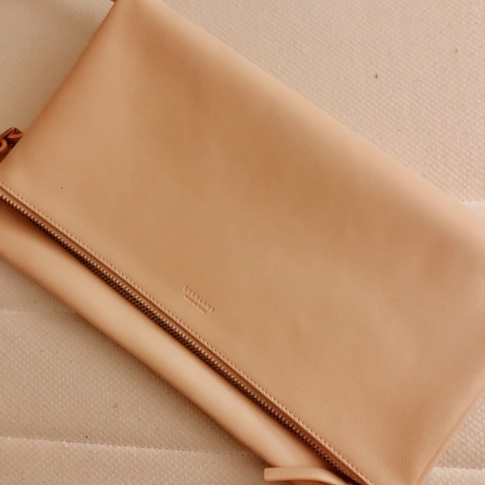 Everlane ‘The Foldover’ Crossbody Bag in Natural